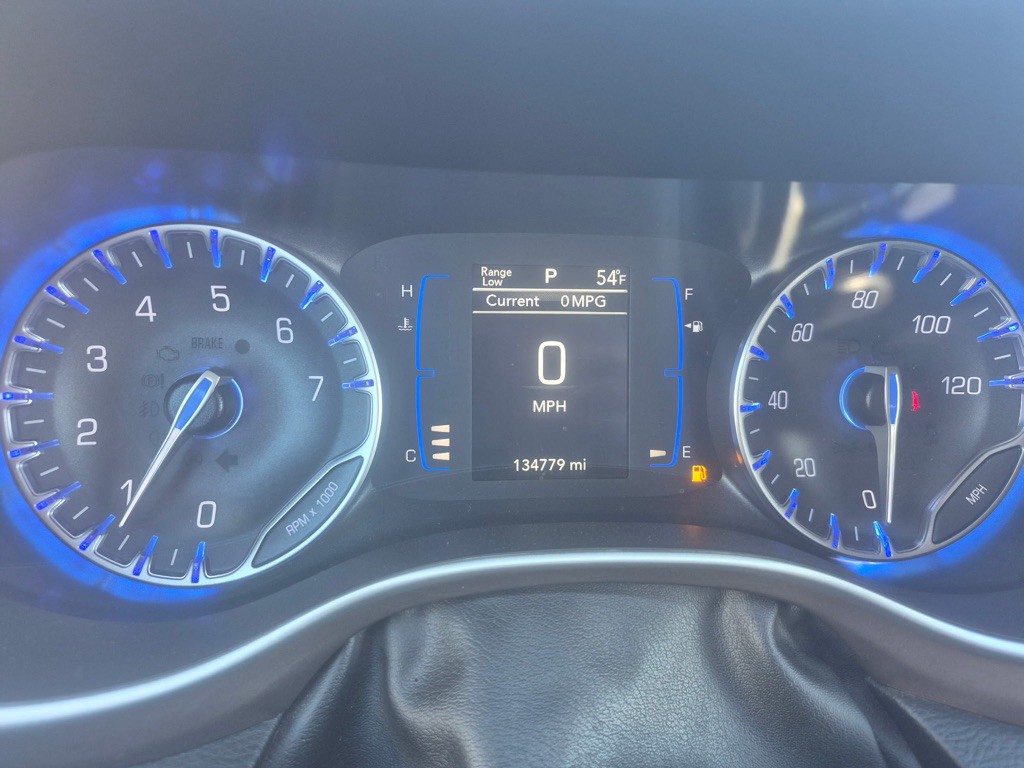 2019 Chrysler Pacifica Image 11