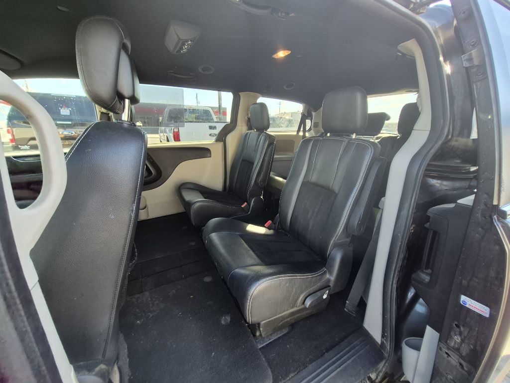 2018 Dodge Grand Caravan Image 1