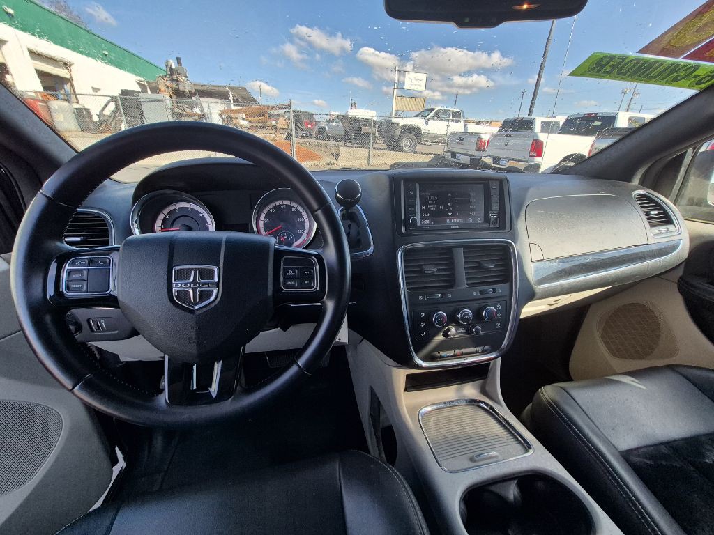 2018 Dodge Grand Caravan Image 2