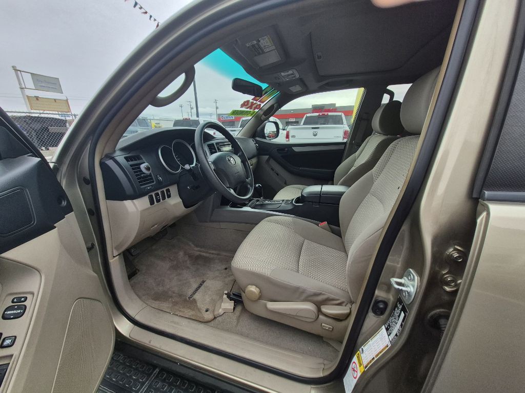 2007 Toyota 4Runner Image 2