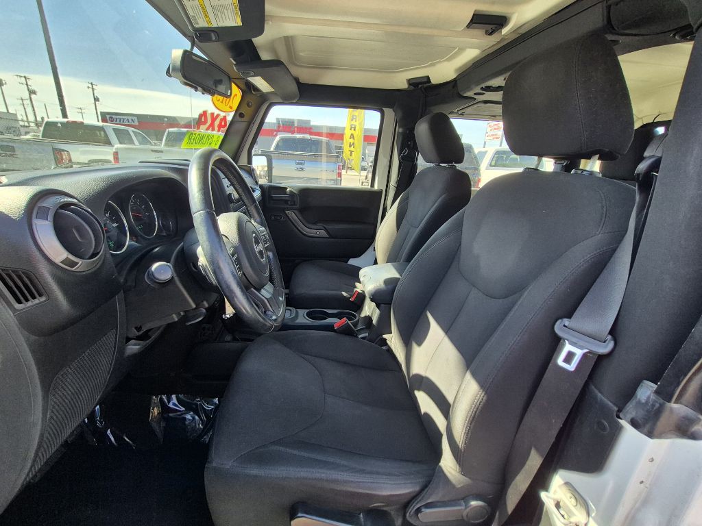 2015 Jeep Wrangler Image 2