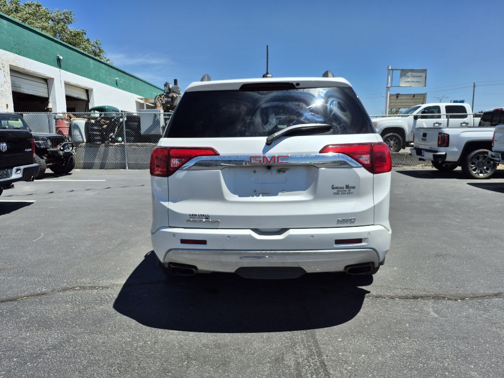 2019 GMC Acadia Image 2