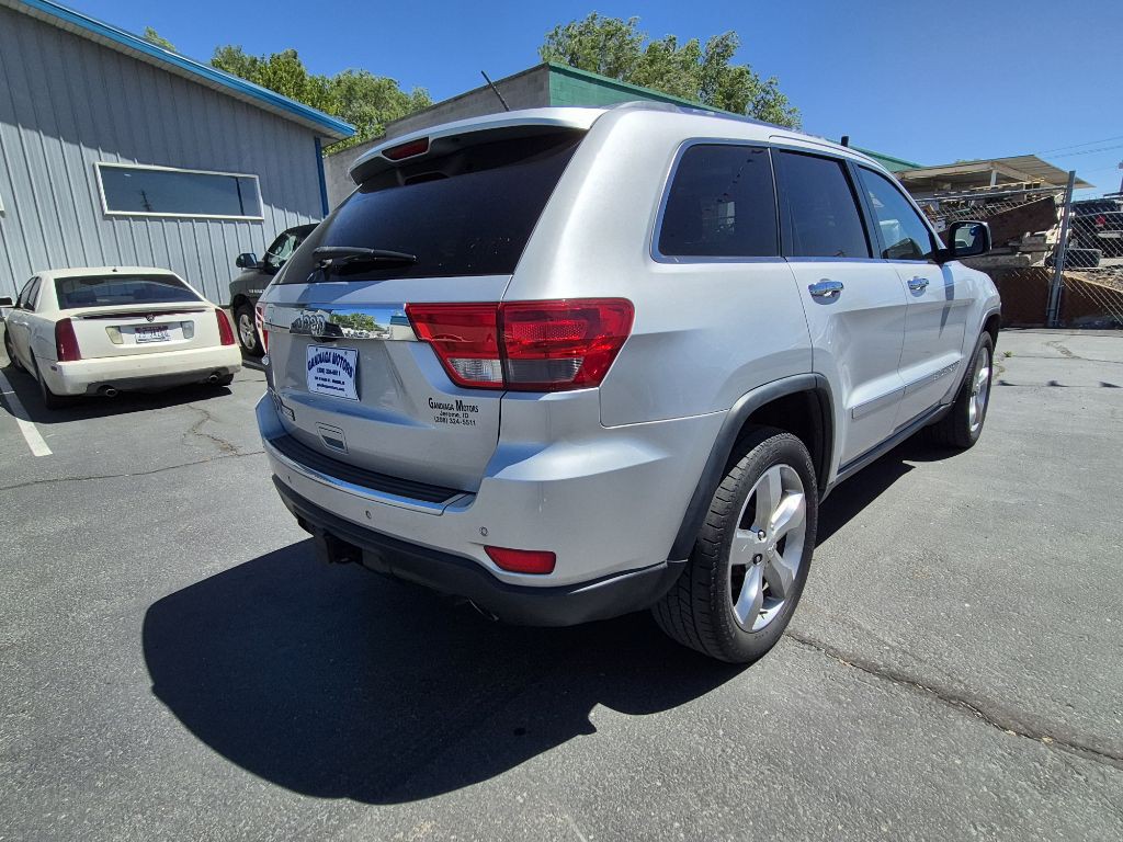 2011 Jeep Grand Cherokee Image 7