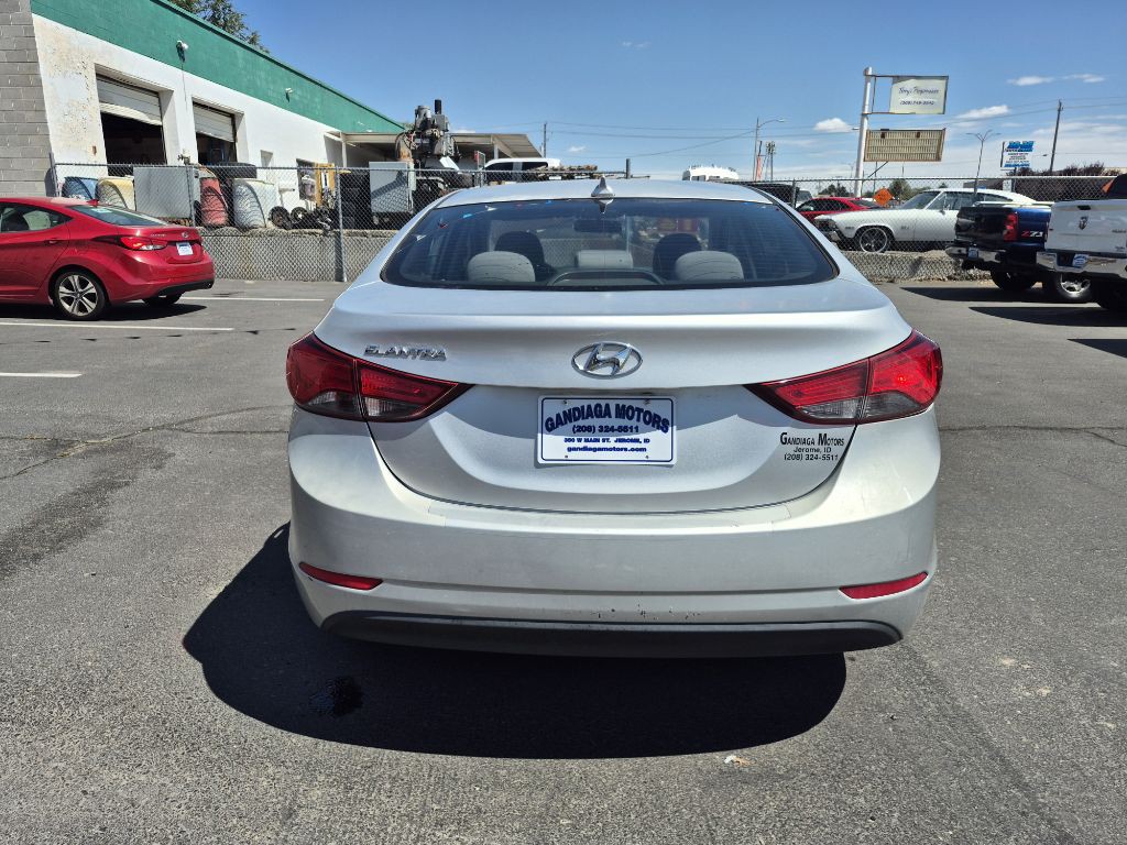 2016 Hyundai Elantra Image 5
