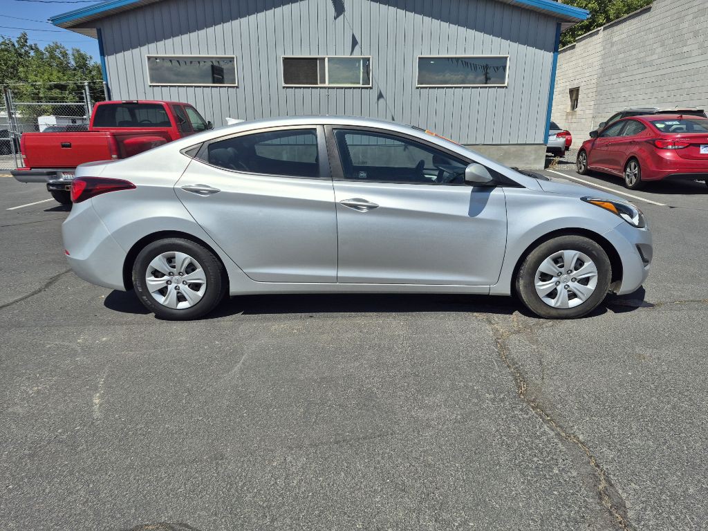 2016 Hyundai Elantra Image 7