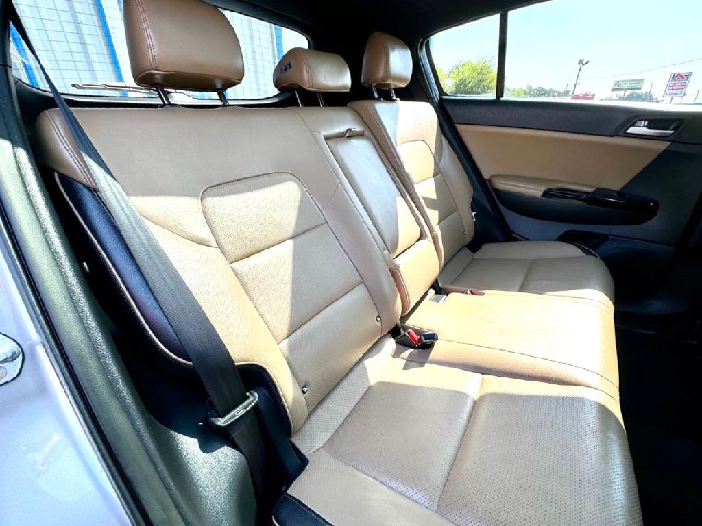 2020 Kia Sportage Image 16