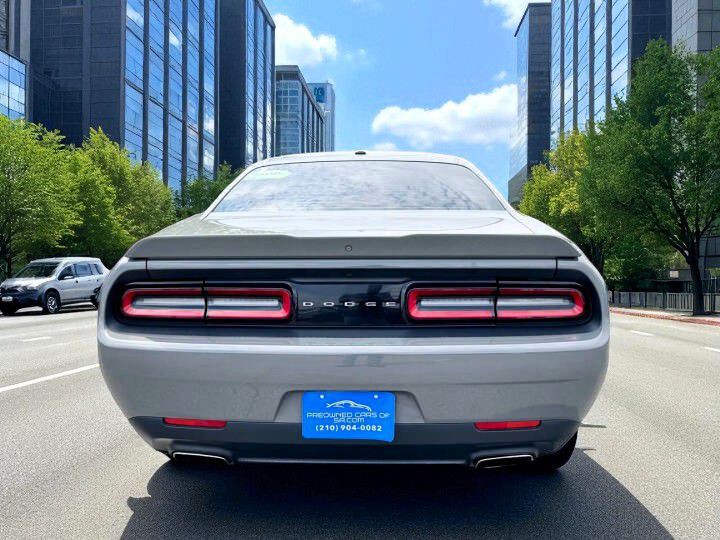 2019 Dodge Challenger Image 4