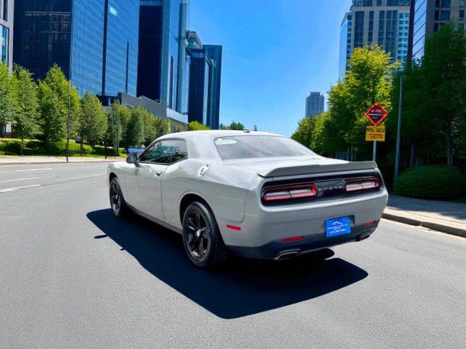 2019 Dodge Challenger Image 5