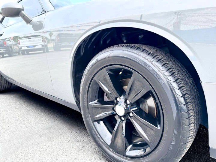 2019 Dodge Challenger Image 10
