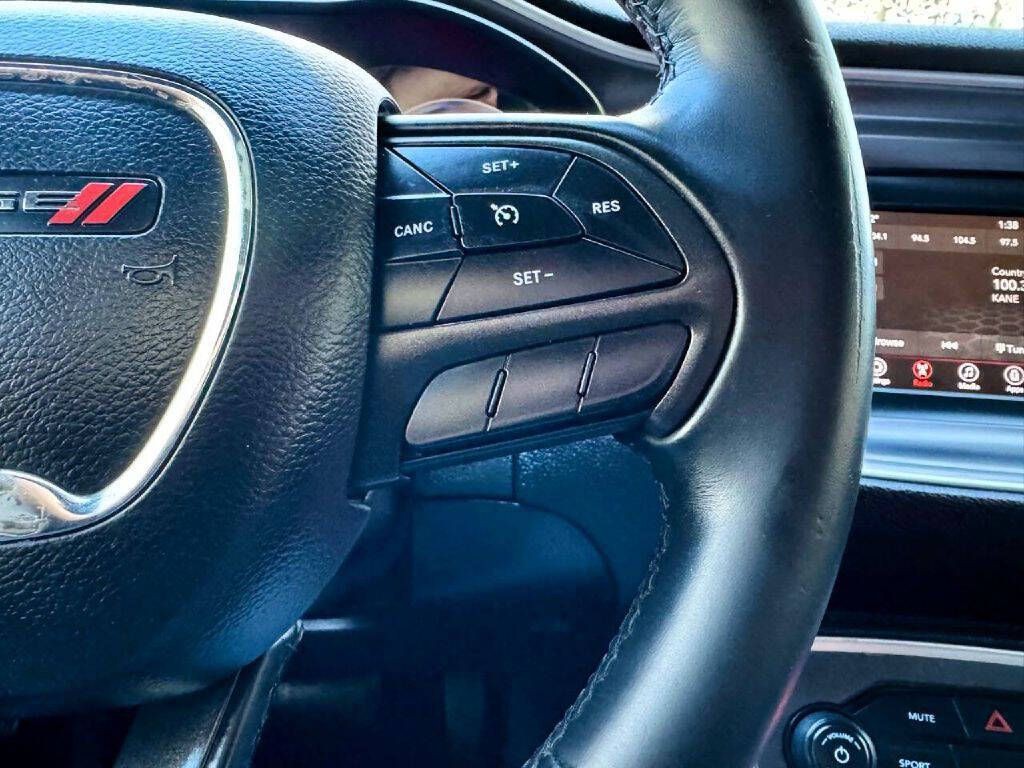 2019 Dodge Challenger Image 21