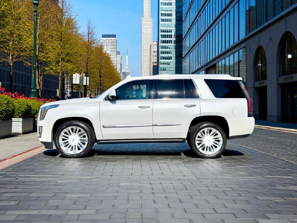 2017 Cadillac Escalade Image 6