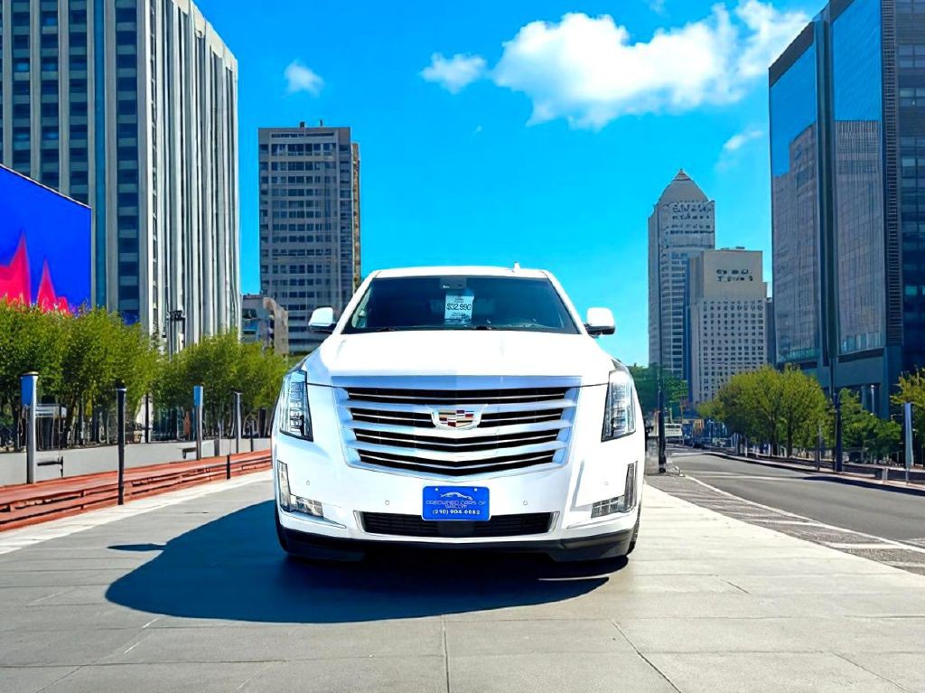 2017 Cadillac Escalade Image 8