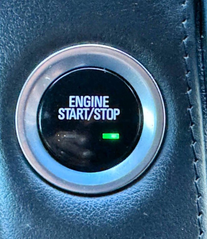 2017 Cadillac Escalade Image 31