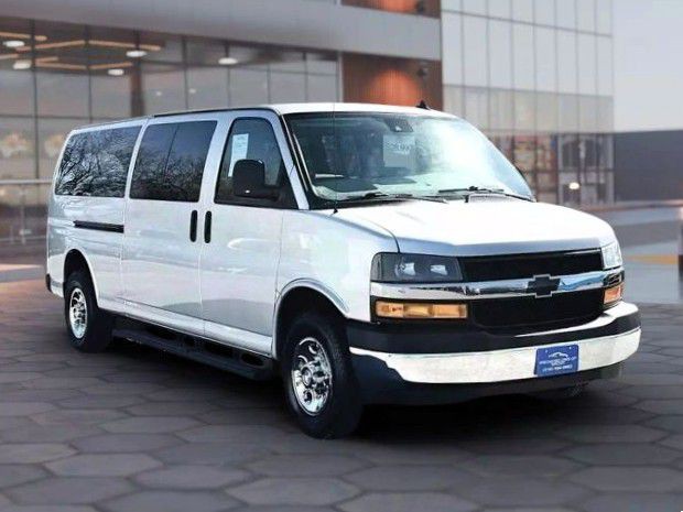 2019 Chevrolet Express Image 1