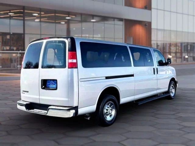 2019 Chevrolet Express Image 3
