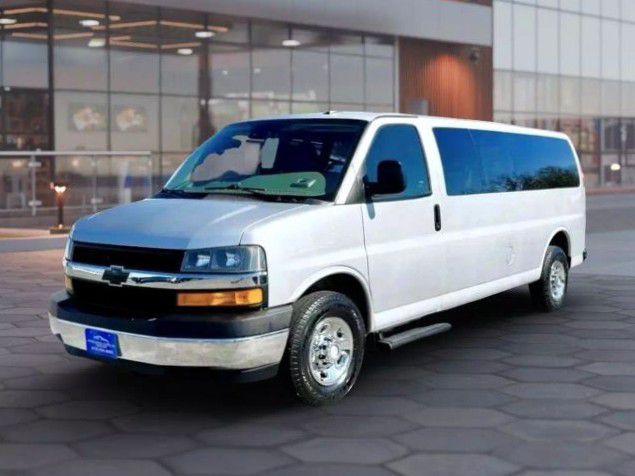 2019 Chevrolet Express Image 7