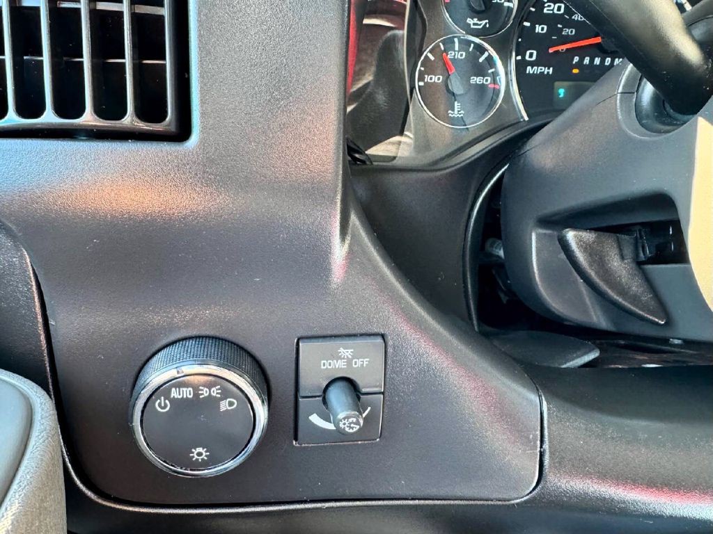 2019 Chevrolet Express Image 22