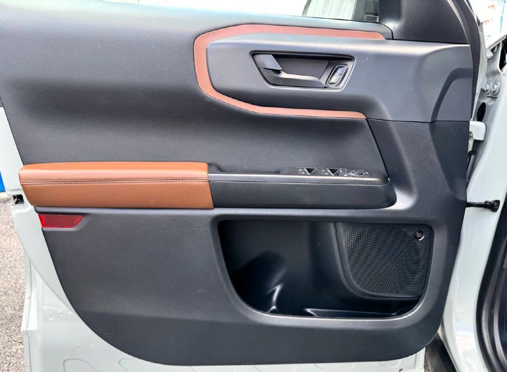 2022 Ford Bronco Image 14
