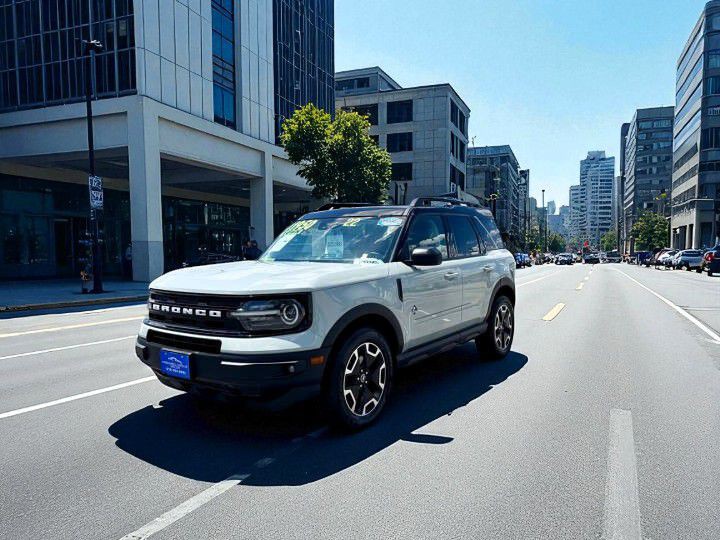 2022 Ford Bronco Image 7