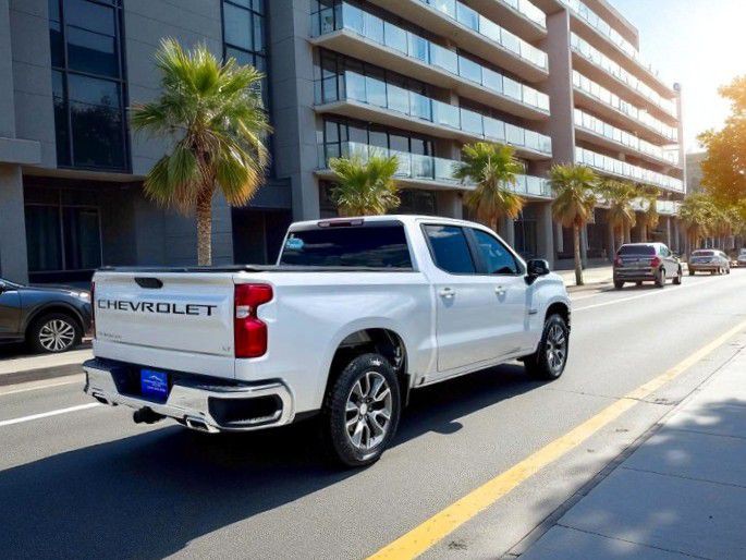 2020 Chevrolet Silverado 1500 Image 3