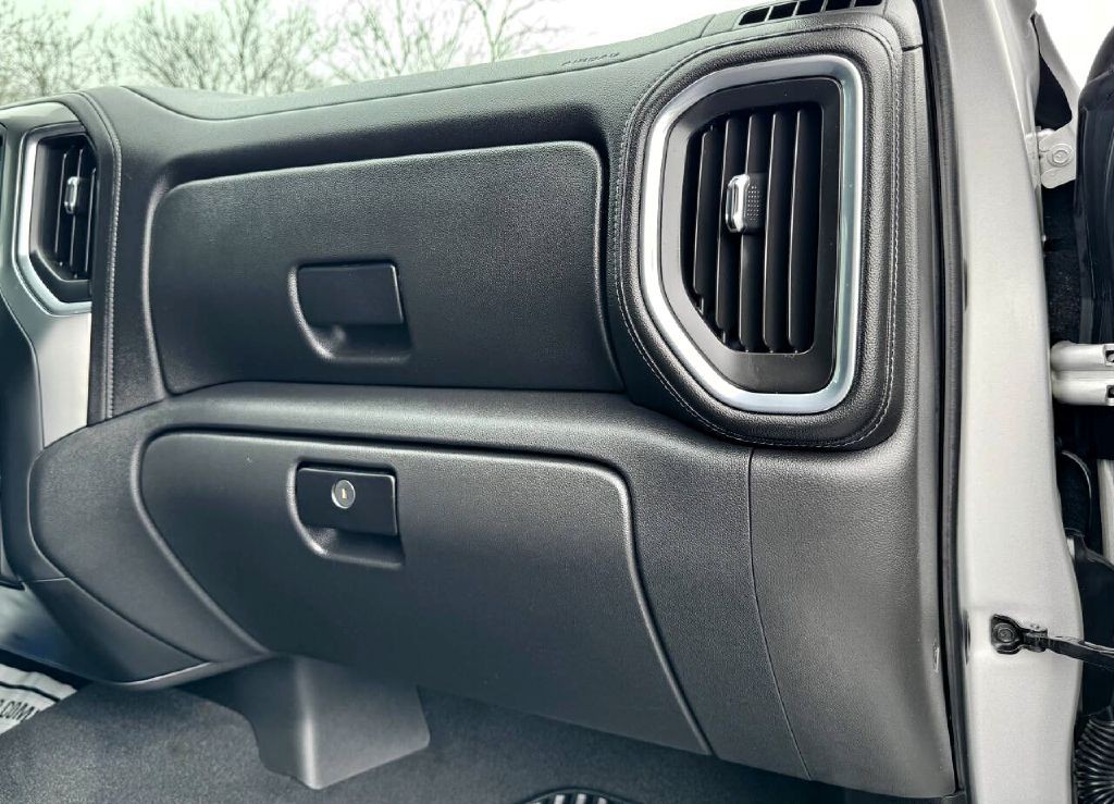 2020 Chevrolet Silverado 1500 Image 19