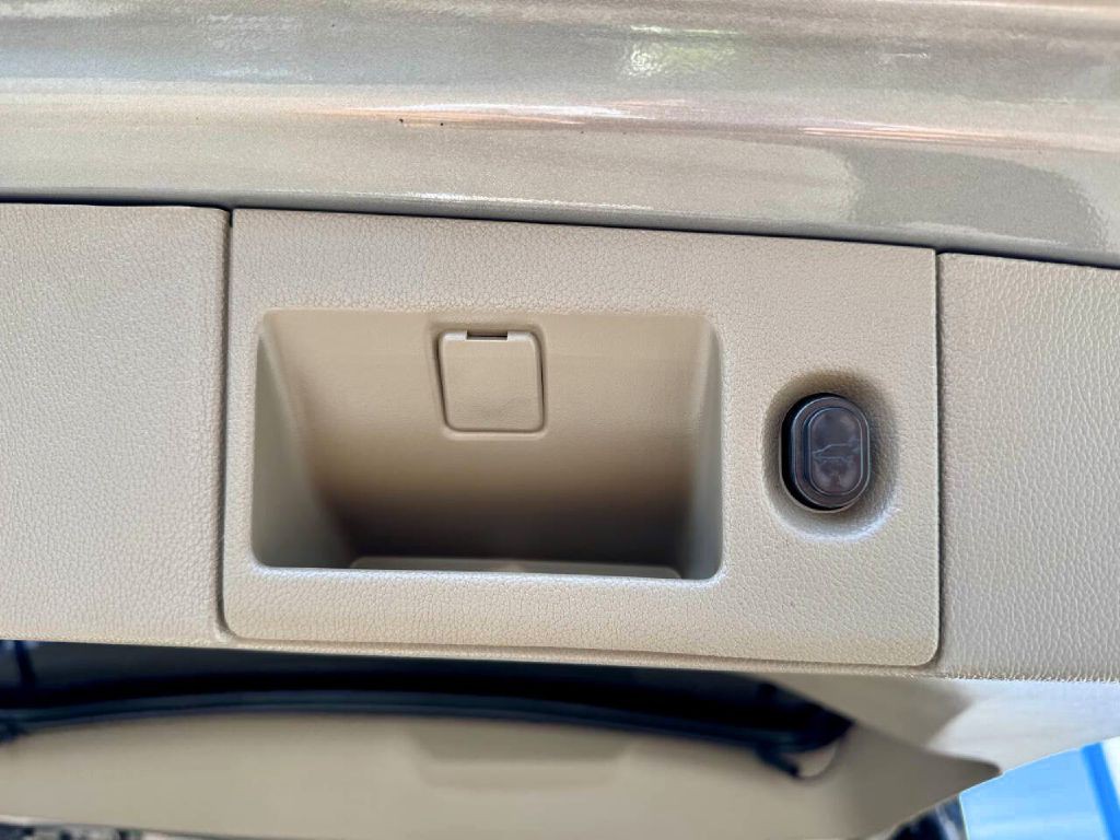 2019 Chevrolet Tahoe Image 17