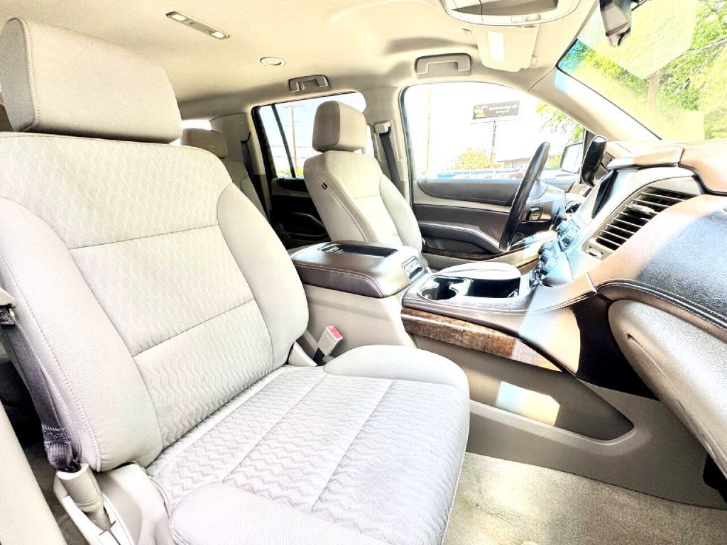 2019 Chevrolet Suburban Image 15