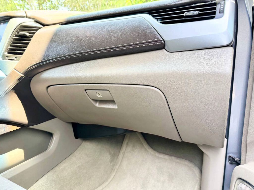 2019 Chevrolet Suburban Image 20