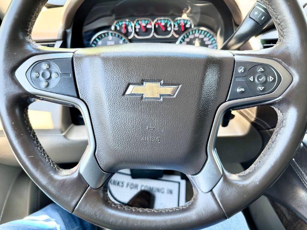2019 Chevrolet Suburban Image 23