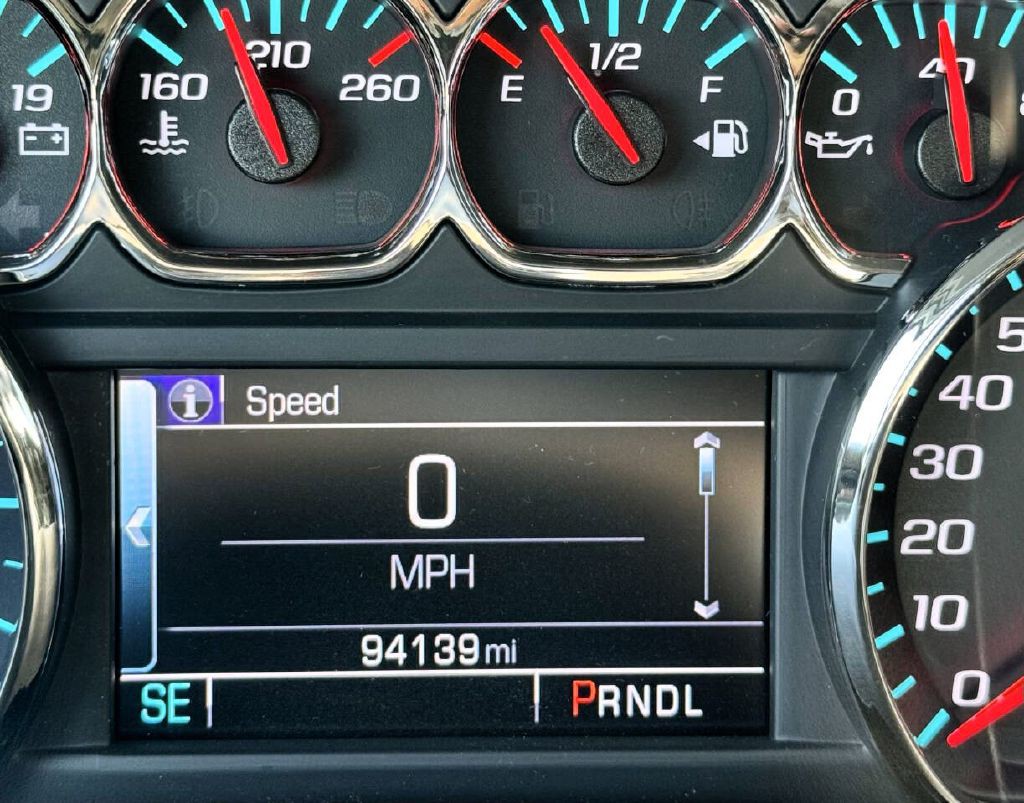 2019 Chevrolet Suburban Image 27