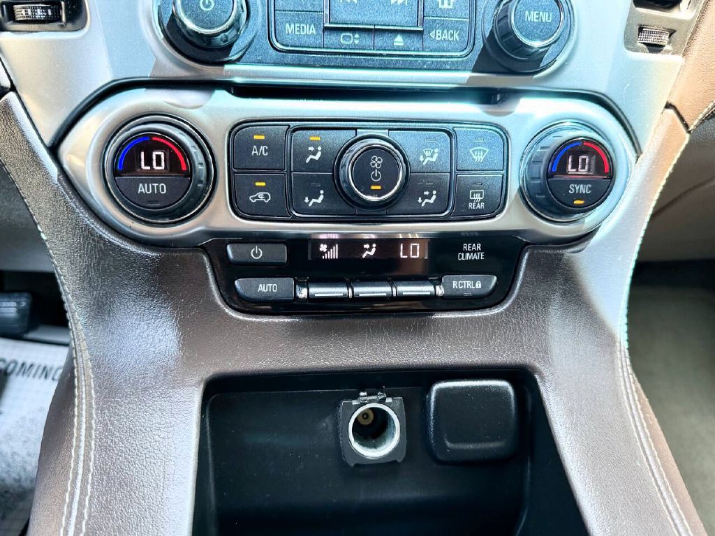 2019 Chevrolet Suburban Image 29