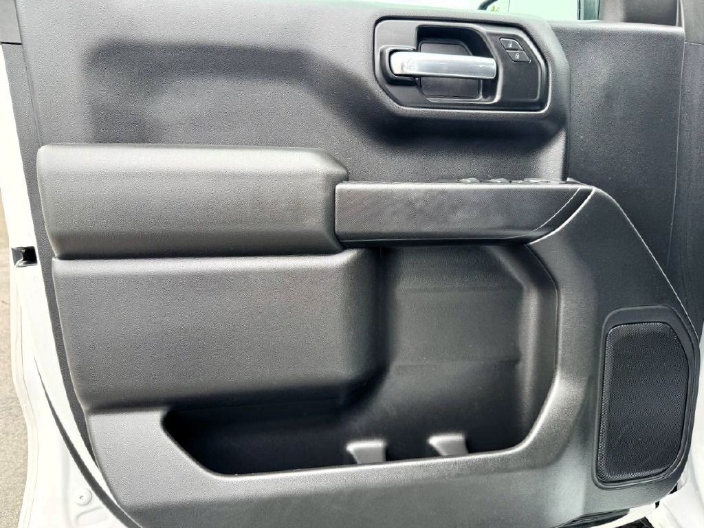 2019 Chevrolet Silverado 1500 Image 13