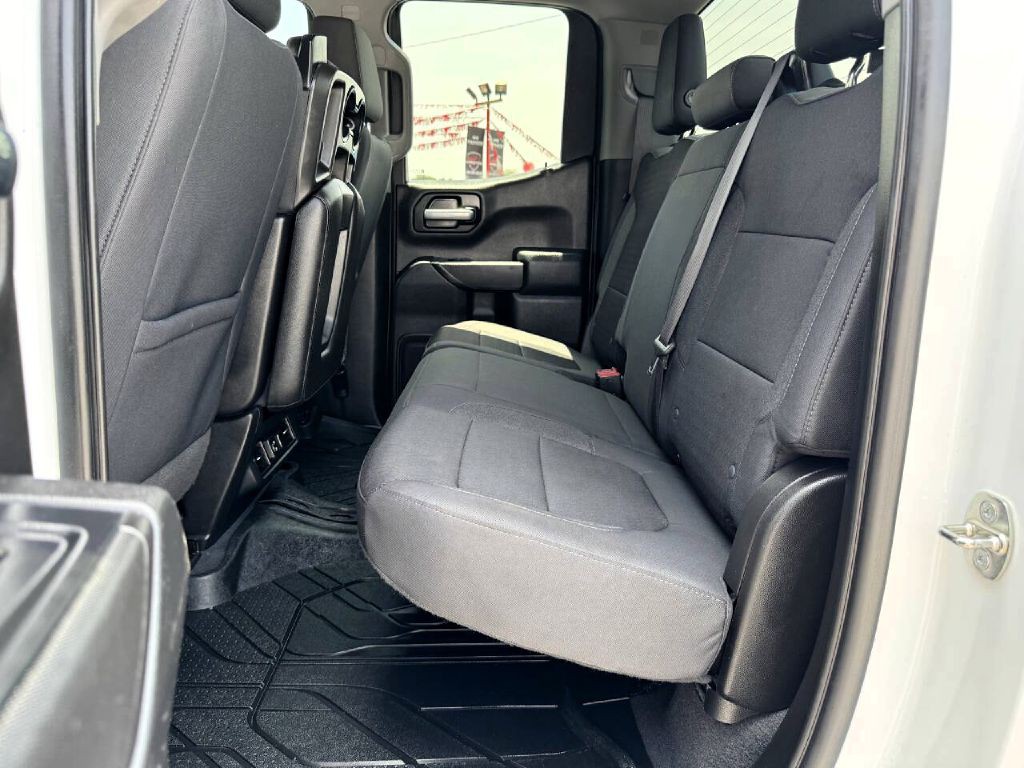 2019 Chevrolet Silverado 1500 Image 12
