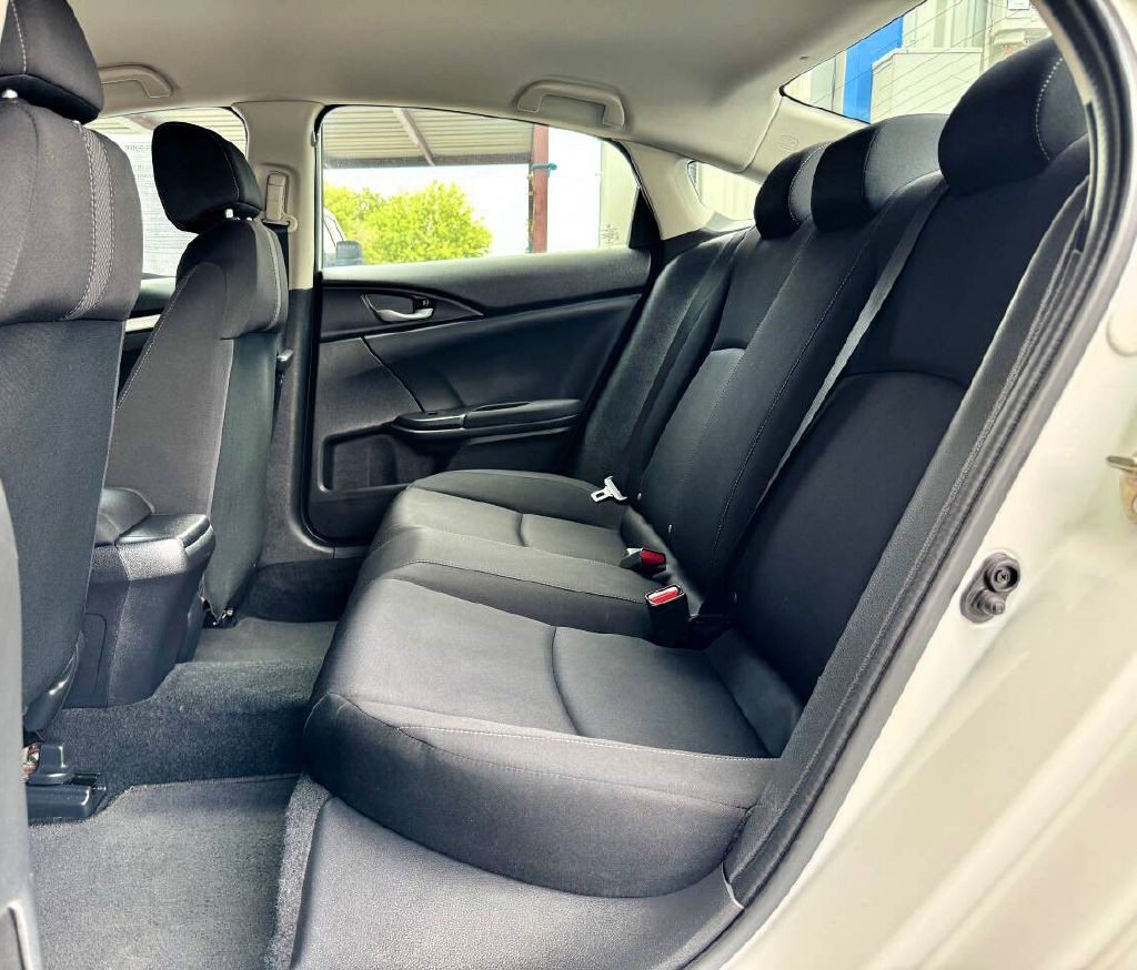 2019 Honda Civic Image 12