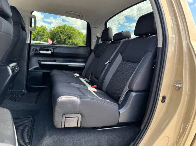 2017 Toyota Tundra Image 12