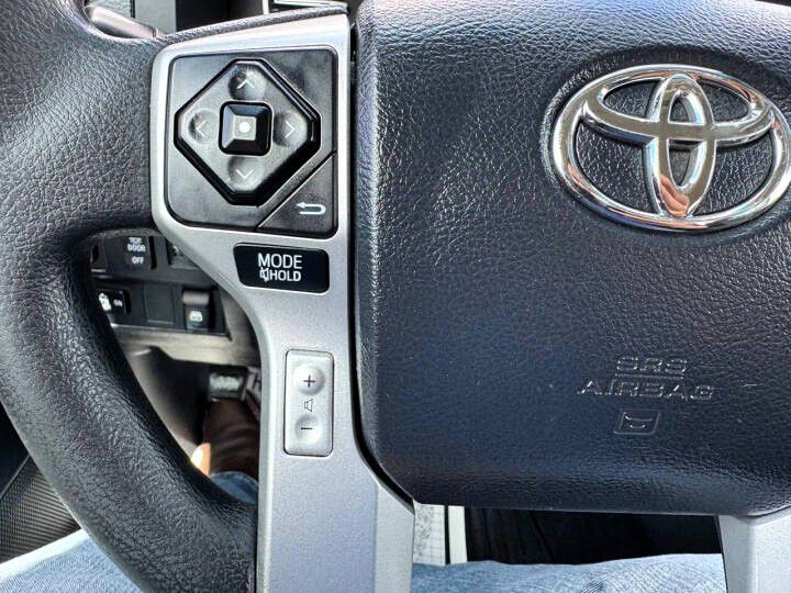2017 Toyota Tundra Image 21