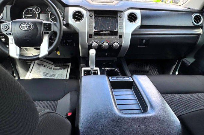 2017 Toyota Tundra Image 27