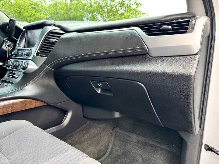 2017 Chevrolet Tahoe Image 19