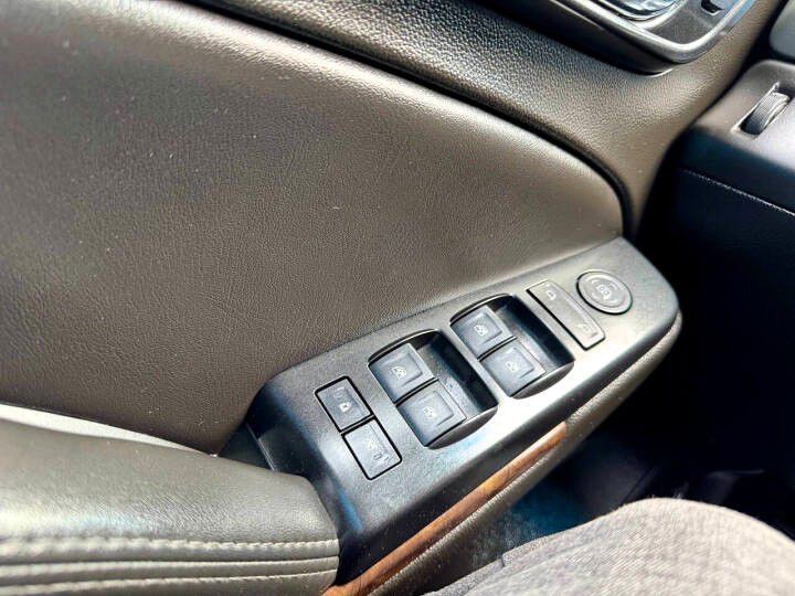 2017 Chevrolet Tahoe Image 20