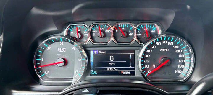 2017 Chevrolet Tahoe Image 25