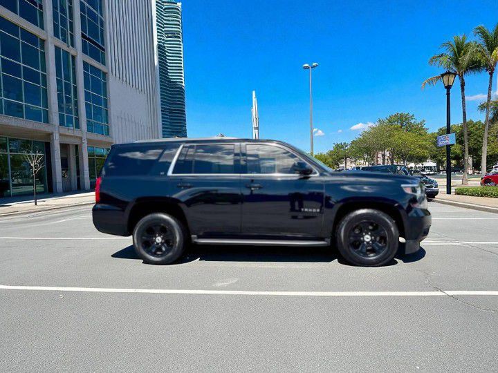 2017 Chevrolet Tahoe Image 2