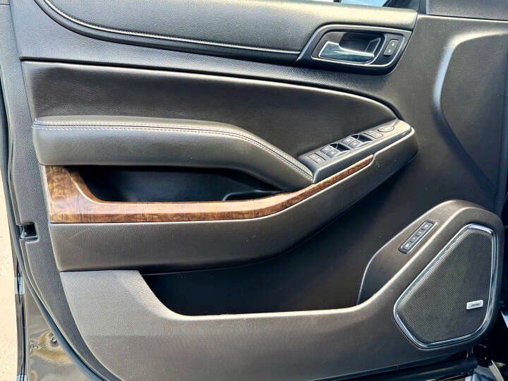 2017 Chevrolet Tahoe Image 14