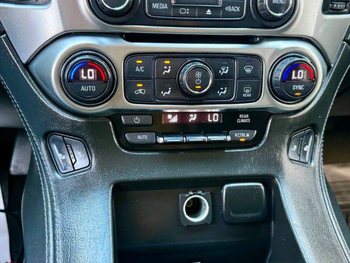 2017 Chevrolet Tahoe Image 31