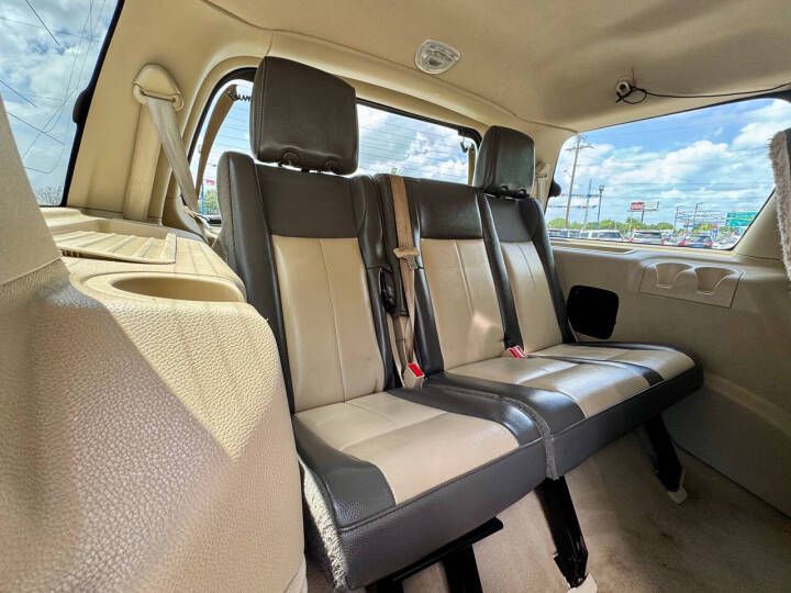 2008 Ford Expedition Image 16