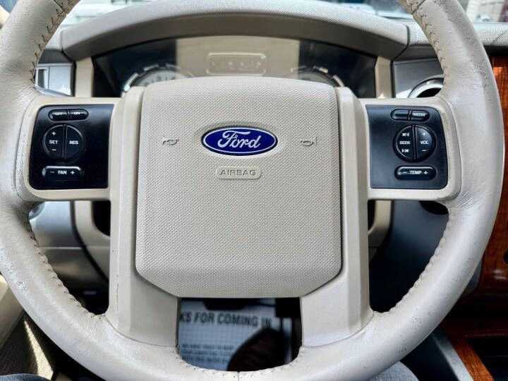 2008 Ford Expedition Image 22