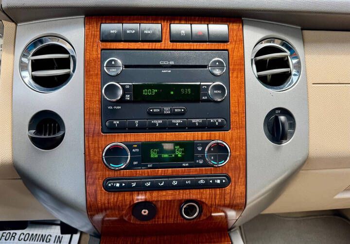 2008 Ford Expedition Image 28
