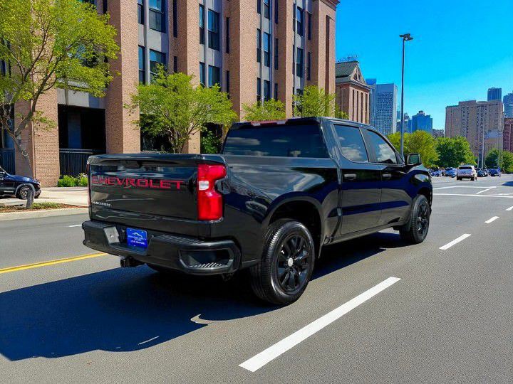 2021 Chevrolet Silverado 1500 Image 3
