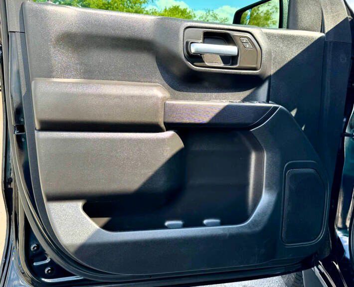 2021 Chevrolet Silverado 1500 Image 12
