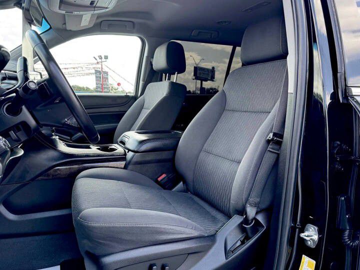 2019 Chevrolet Suburban Image 11