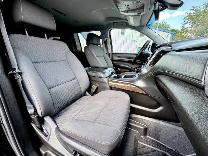 2019 Chevrolet Suburban Image 15